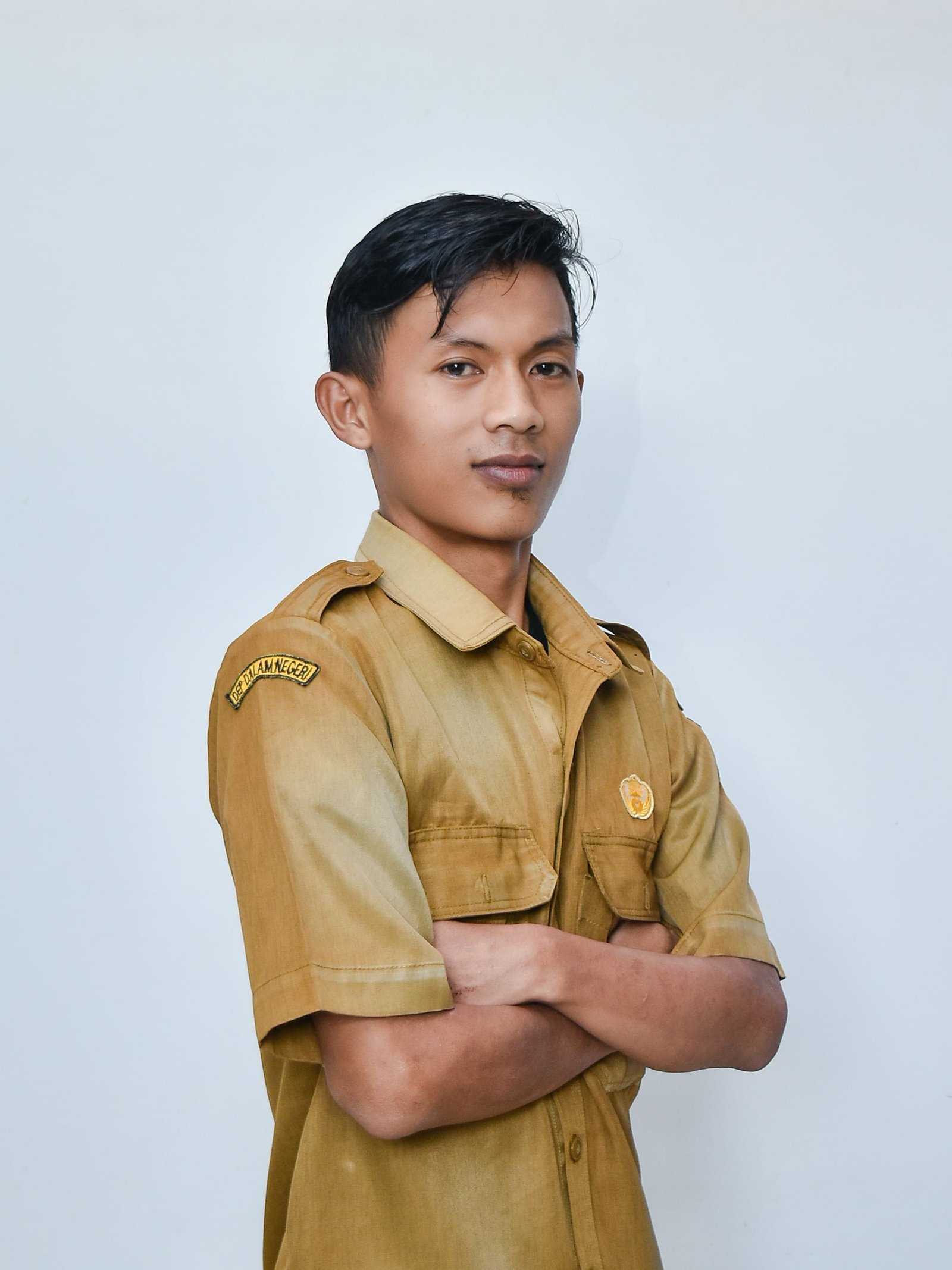 AHMAD FAUZI